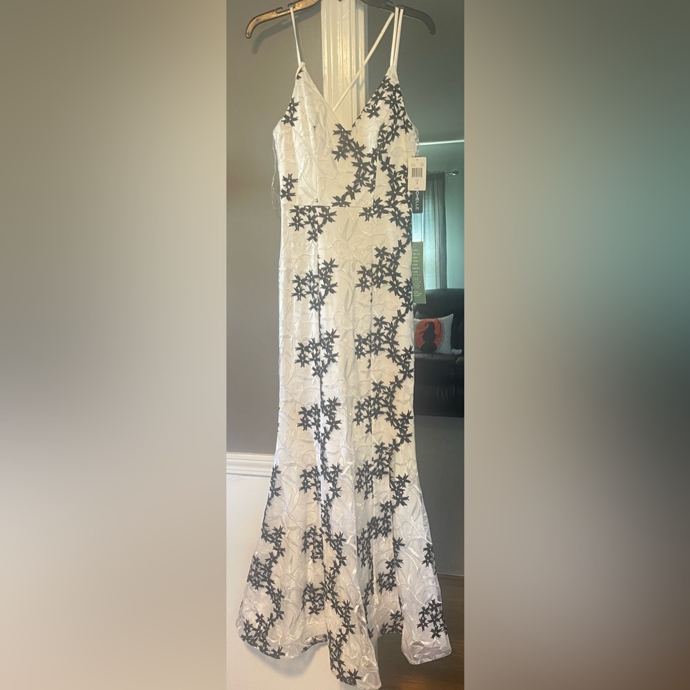 My Michelle Trumpet black & white formal dress